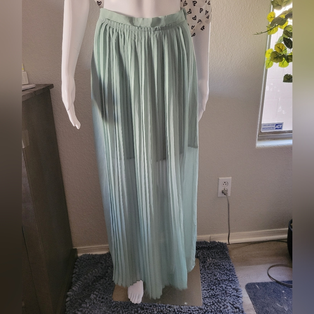H&M Mini Maxi Skirt